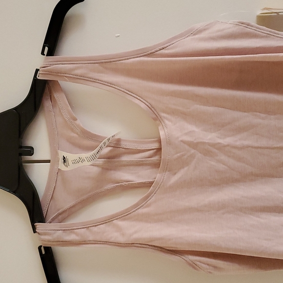 Moisture release racer tank top - Picture 3 of 4